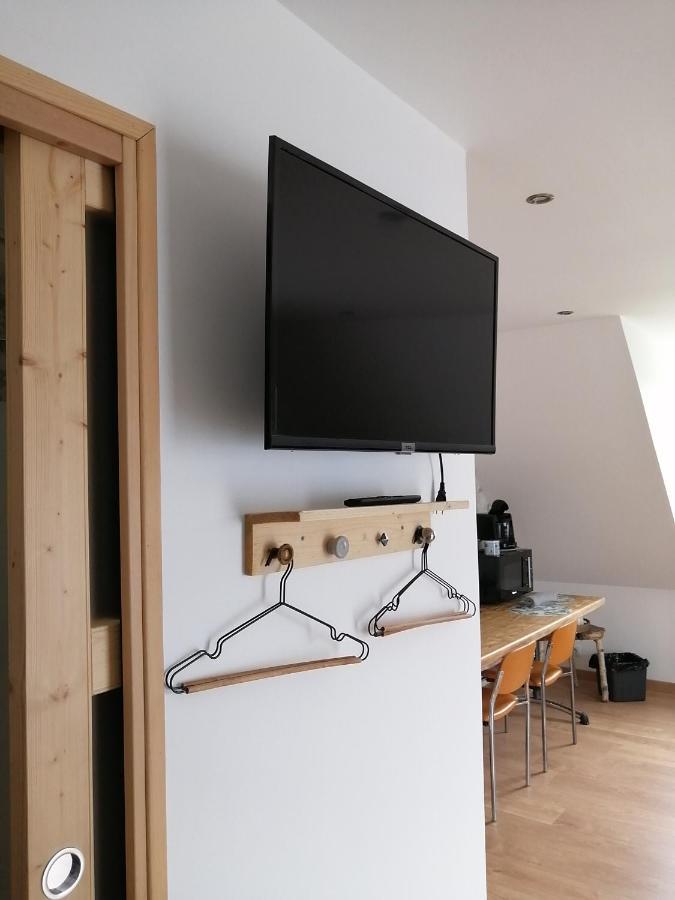 La Chambre Du Valois Cuvergnon Eksteriør bilde